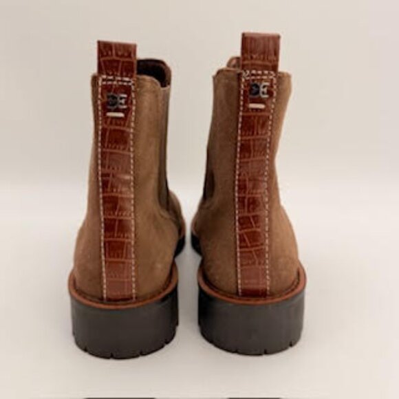 Sam Edelman Laguna Tan Suede Chelsea Boots Lug Sole Ankle Booties Women’s Size 6 - Picture 4 of 7
